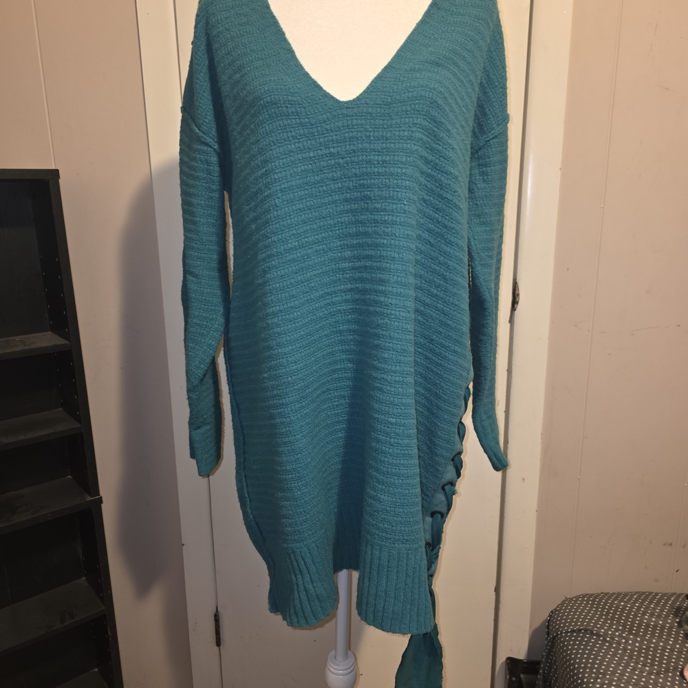 Free People - Heart It Laces - Side Tie V-Neck Grommet Tunic Pullover - Size Med